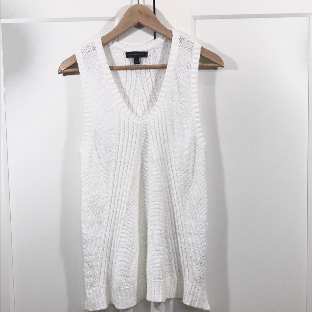 Cut out detail sweater